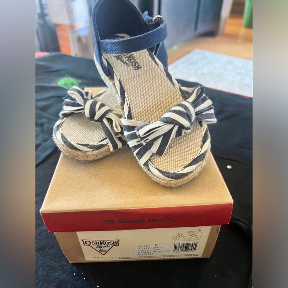 OshKosh B'gosh Striped Navy and White Kids Sandals